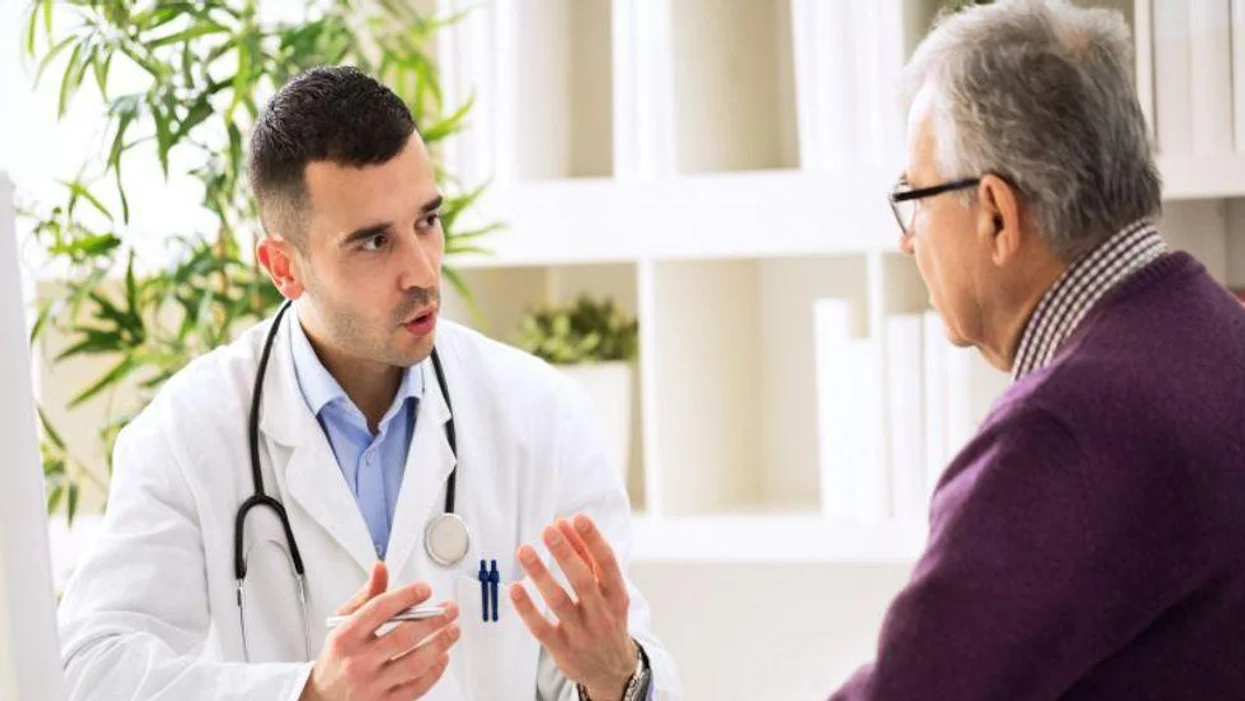 Fluid on the Lungs in the Elderly: Symptoms, Causes, and Treatment Options - Compassionate Caregivers