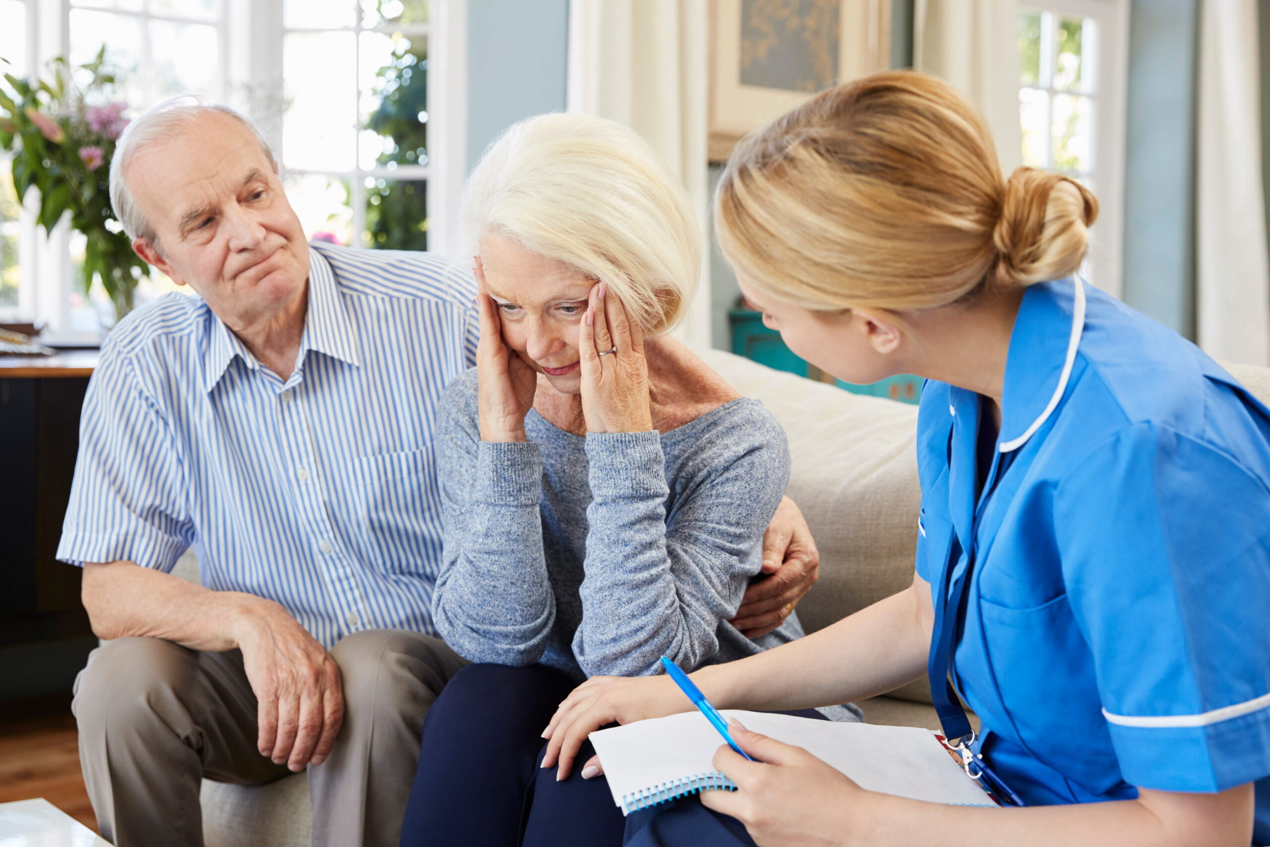 How to Identify Signs of Depression in Aging Loved Ones: Guide to Aging and Mental Health - Compassionate Caregivers How to Identify Signs of Depression in Aging Loved Ones: Guide to Aging and Mental Health - Compassionate Caregivers