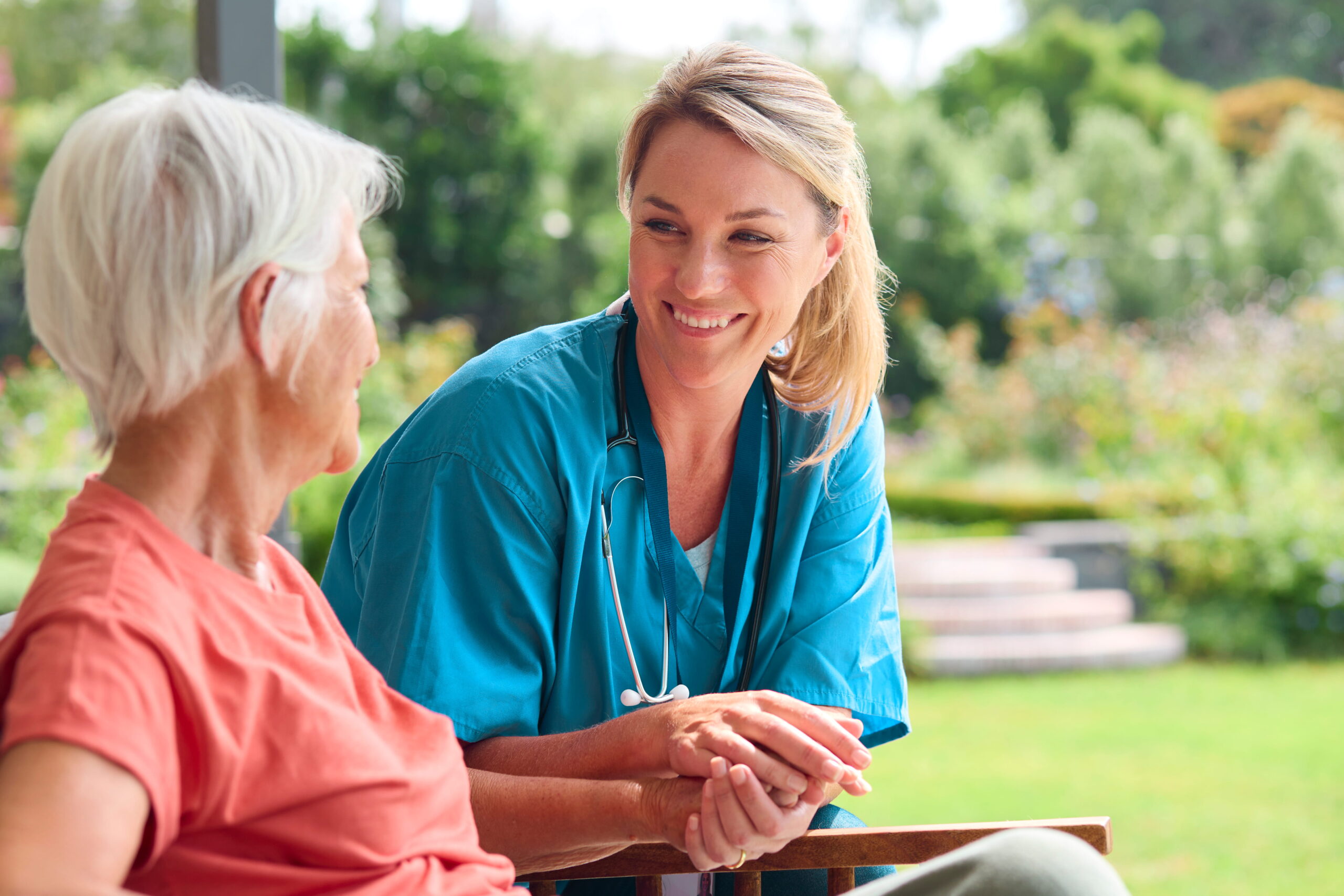 Why More Families are Choosing In-Home Dementia Care over Assisted Living in Columbus - Compassionate Caregivers Why More Families are Choosing In-Home Dementia Care over Assisted Living in Columbus - Compassionate Caregivers