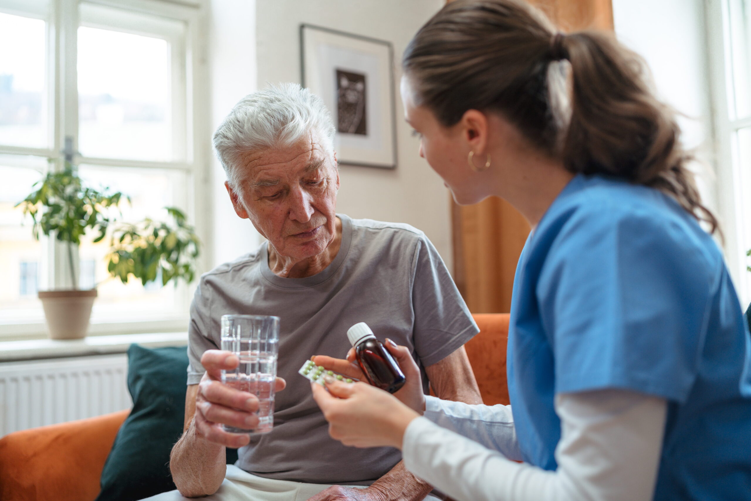10 Essential Medication Reminders for Seniors: Never Miss a Dose Again - Compassionate Caregivers 10 Essential Medication Reminders for Seniors: Never Miss a Dose Again - Compassionate Caregivers