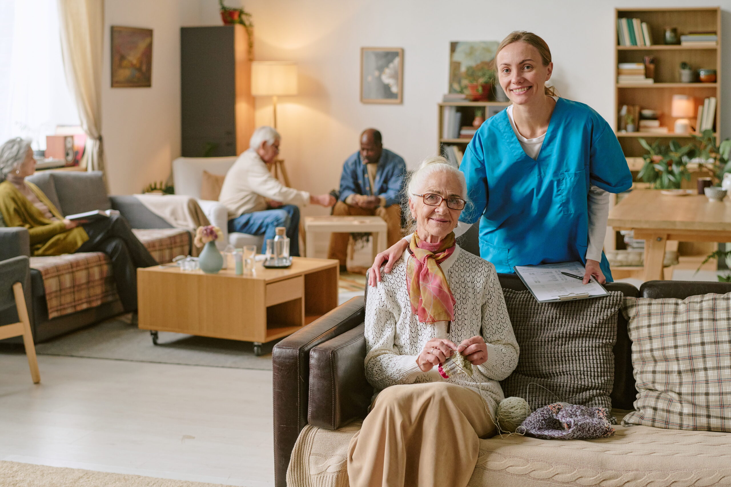 Choosing the Right In-Home Elder Care: A Family Decision Guide - Compassionate Caregivers Choosing the Right In-Home Elder Care: A Family Decision Guide - Compassionate Caregivers