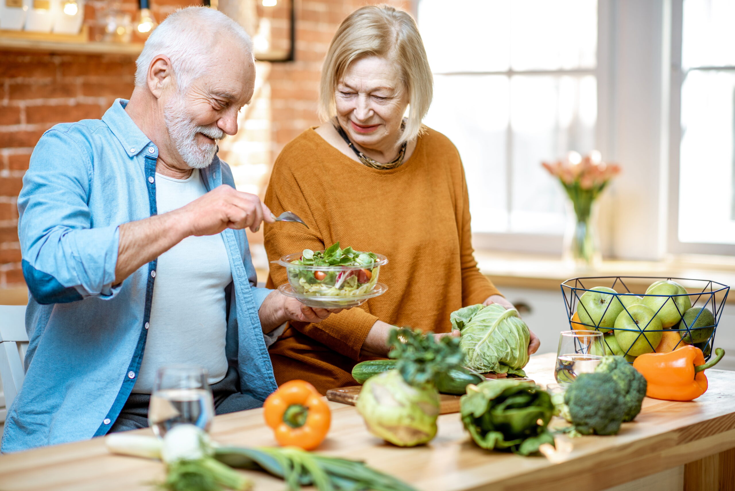 Nutritious Meal Plans Designed for Senior Health and Wellness - Compassionate Caregivers