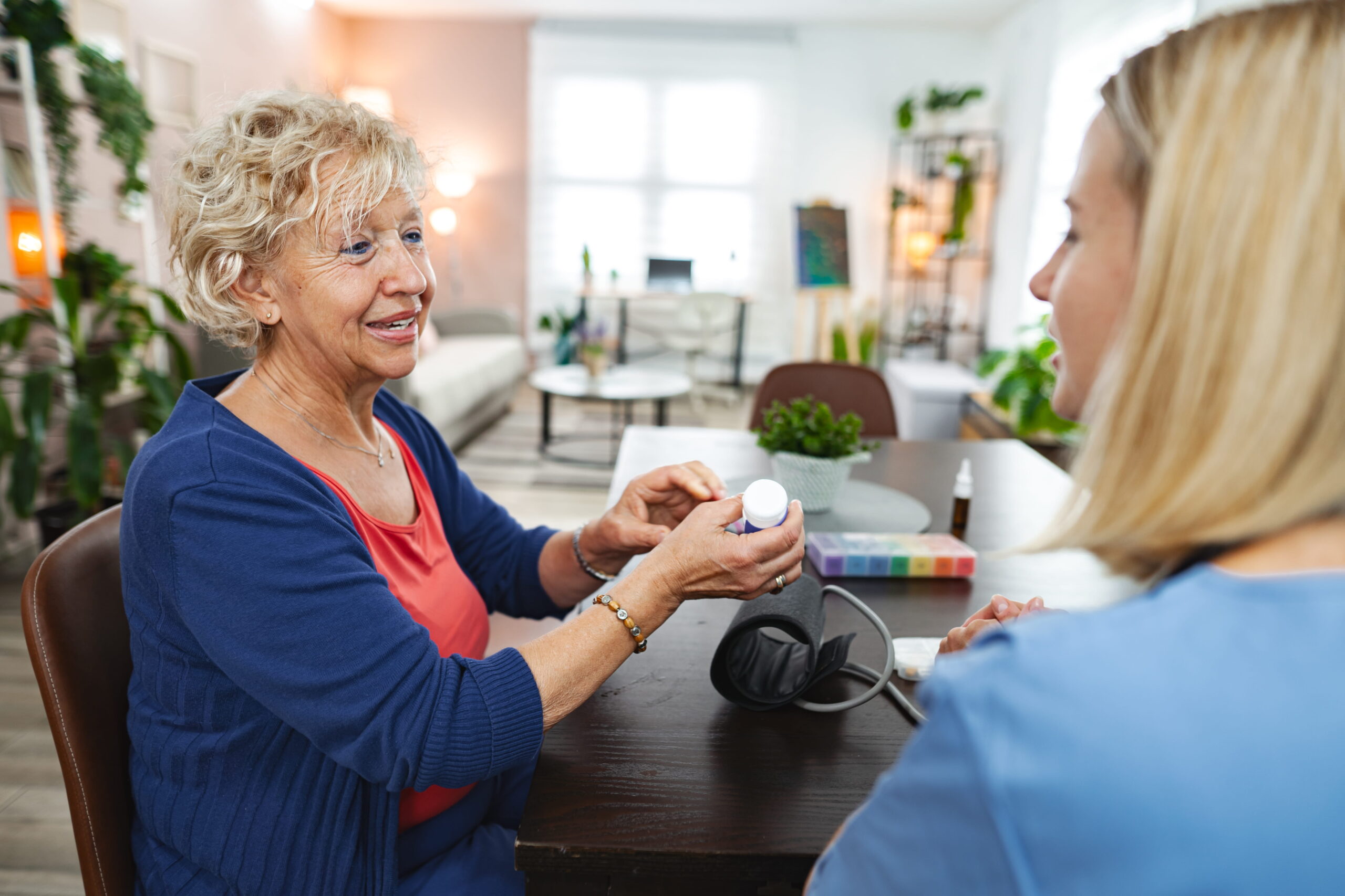 Finding the Right Personal Care Home: A Decision Guide - Compassionate Caregivers